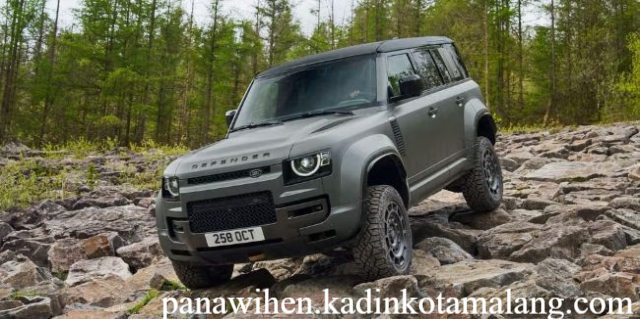 Land Rover Hadirkan Defender V8 Octa Eksklusif